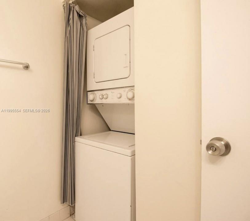 LAKEVIEW OF THE CALF CLUB - Residential