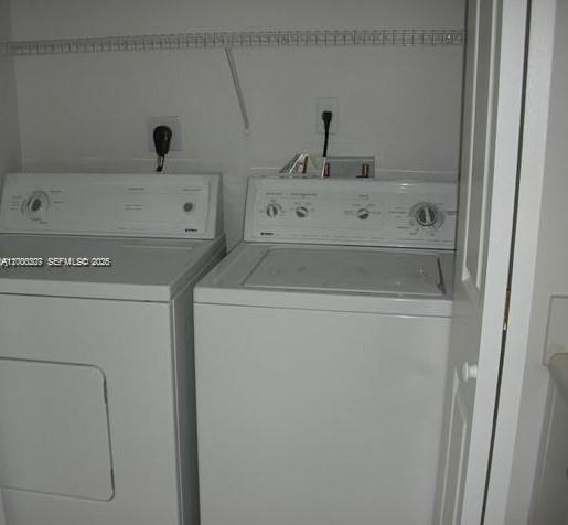 El-Ad RESIDENCES AT MIRA. - Residential Lease