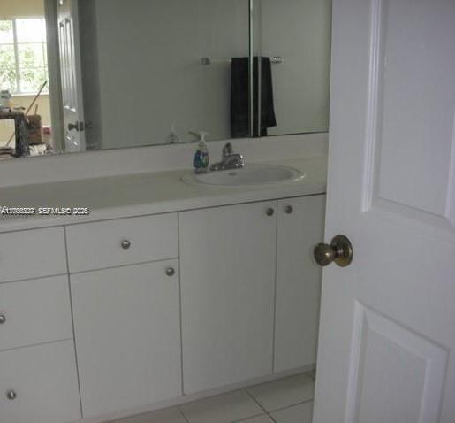 El-Ad RESIDENCES AT MIRA. - Residential Lease