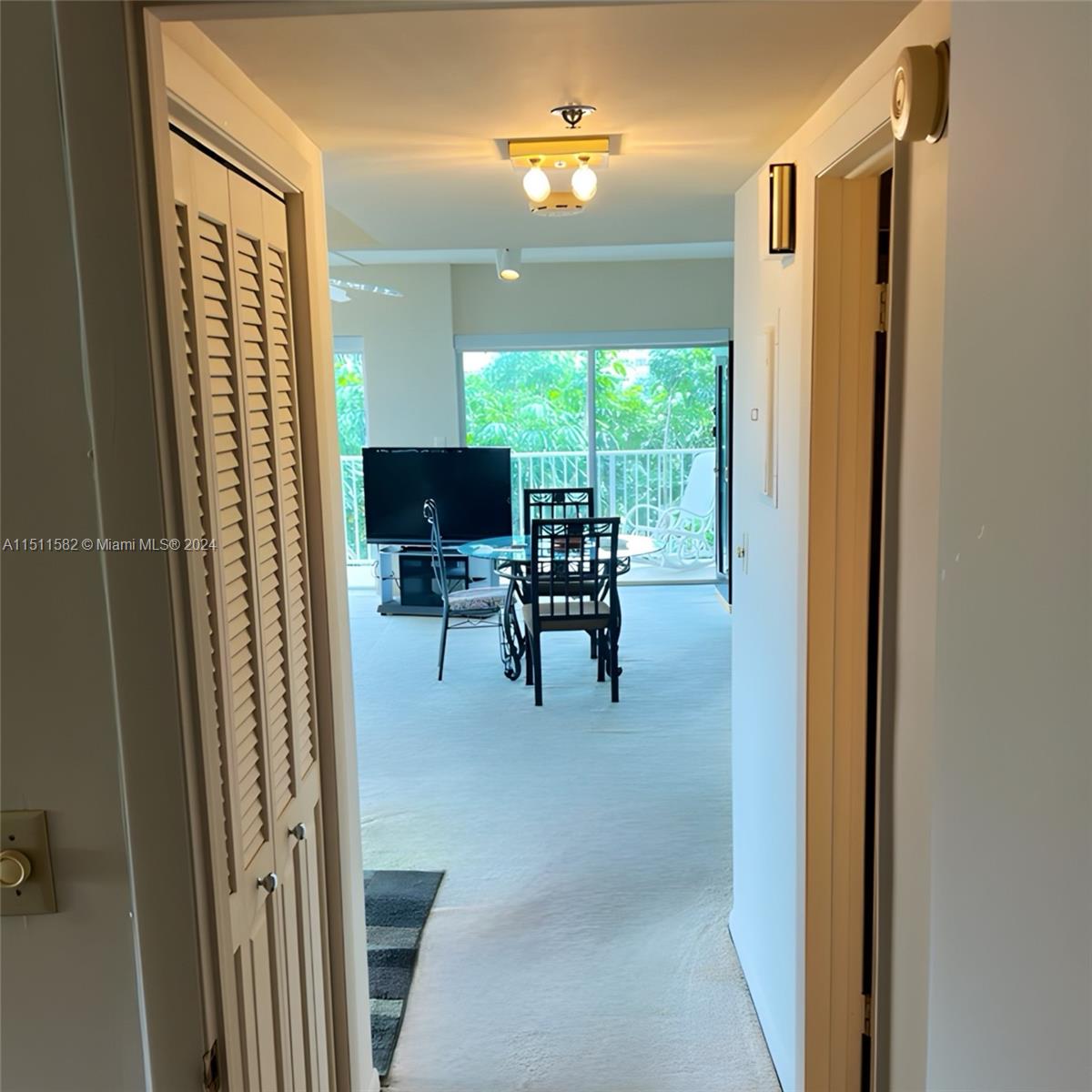 HILLCREST EAST NO 27 COND - Residential