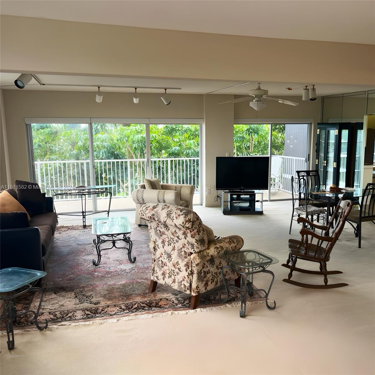 HILLCREST EAST NO 27 COND - Residential