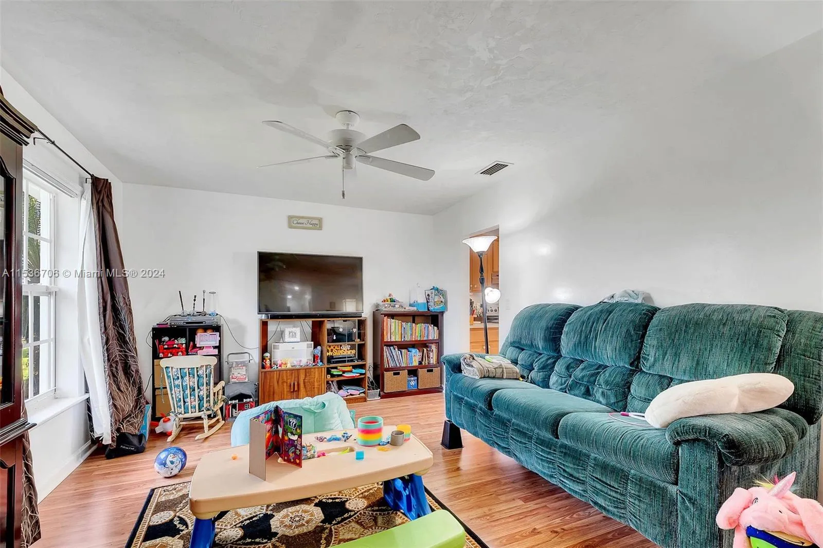 Homestead, Florida 33030, United States, 4 Bedrooms Bedrooms, ,2 BathroomsBathrooms,Residential,Active,64376