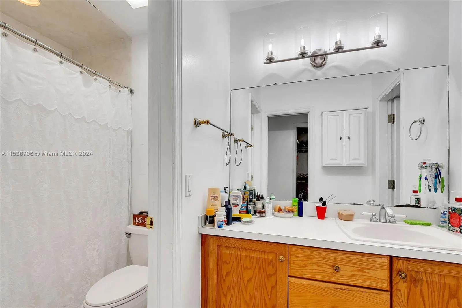 Homestead, Florida 33030, United States, 4 Bedrooms Bedrooms, ,2 BathroomsBathrooms,Residential,Active,64376