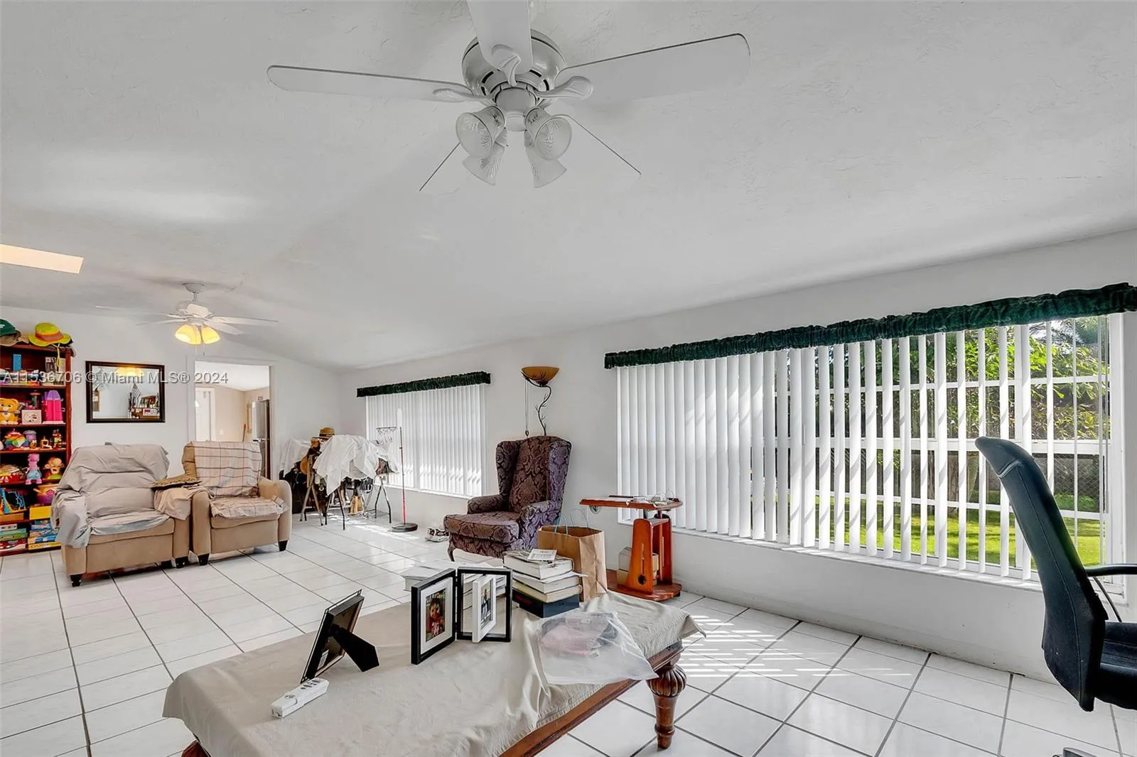 Homestead, Florida 33030, United States, 4 Bedrooms Bedrooms, ,2 BathroomsBathrooms,Residential,Active,64376