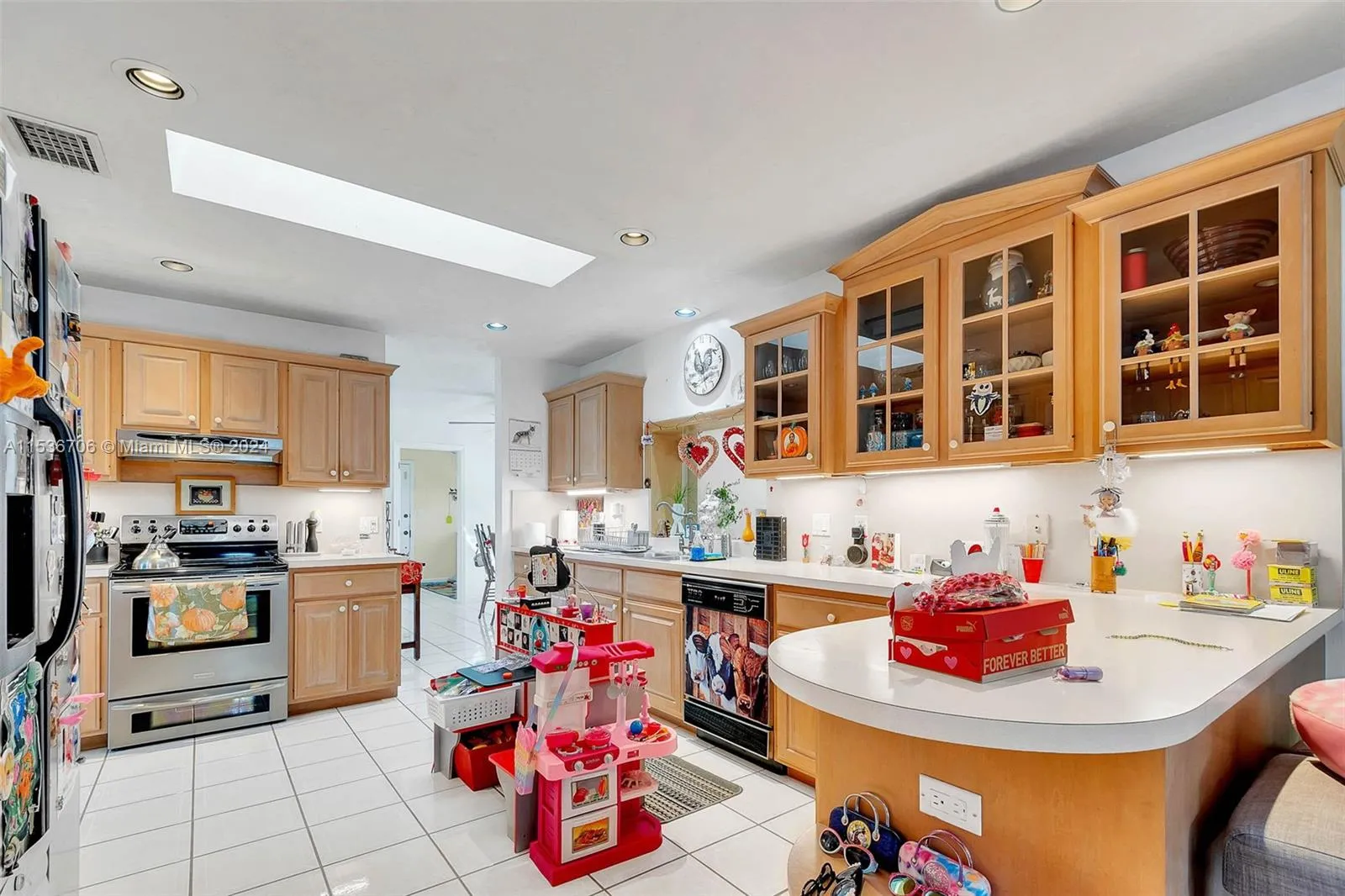 Homestead, Florida 33030, United States, 4 Bedrooms Bedrooms, ,2 BathroomsBathrooms,Residential,Active,64376