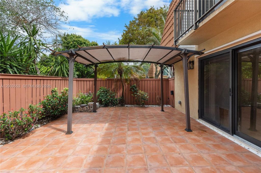 Photo of 2971 SW 11th Pl, Deerfield Beach, FL 33442 (MLS # A12003553)