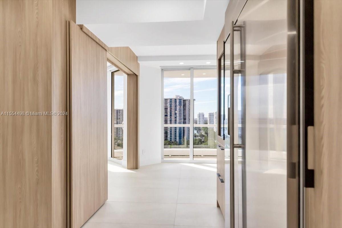 7000 ISL BLVD WILLIAMS IS - Residential