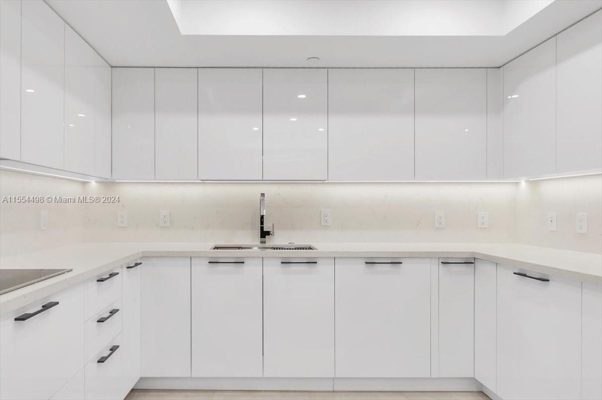 7000 ISL BLVD WILLIAMS IS - Residential