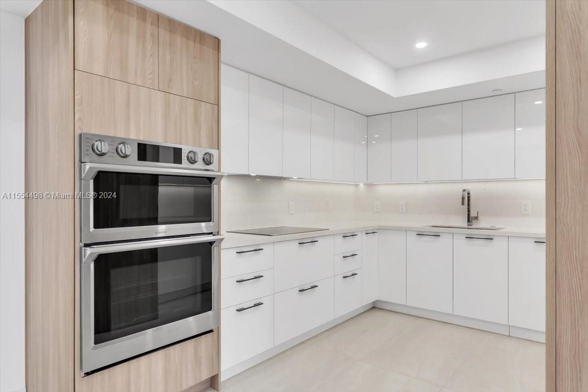 7000 ISL BLVD WILLIAMS IS - Residential