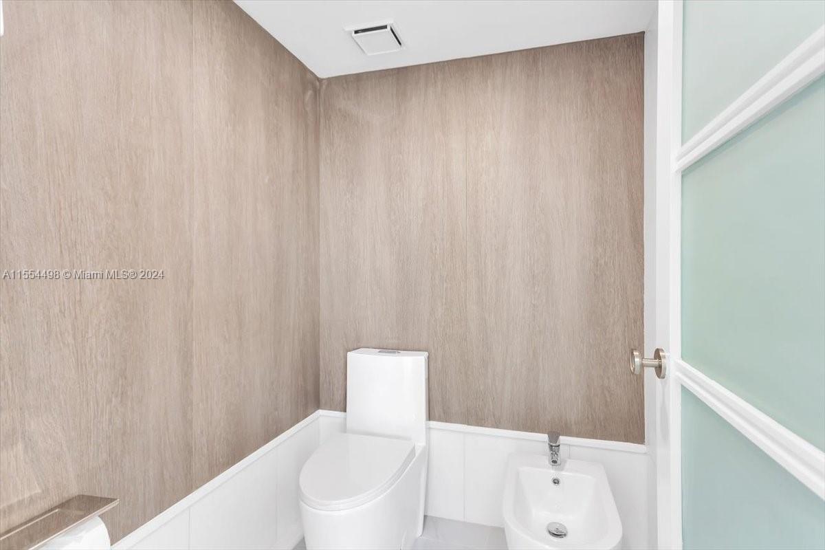 7000 ISL BLVD WILLIAMS IS - Residential