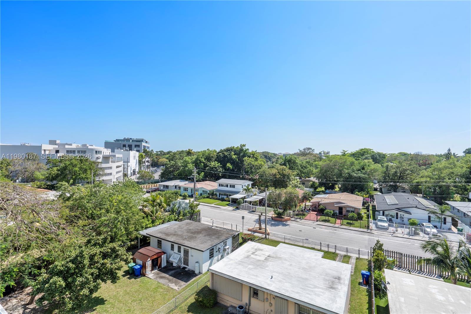 COCOSTYLE @ 3250 GRAND AV - Residential Lease