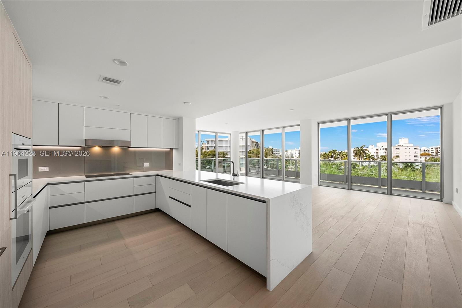 LA BAIA BAY HARBOR ISLANDS - Residential