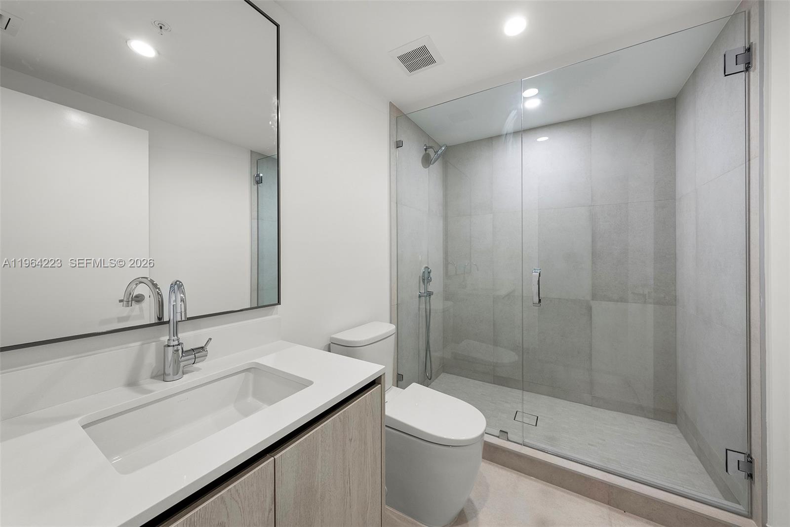 LA BAIA BAY HARBOR ISLANDS - Residential