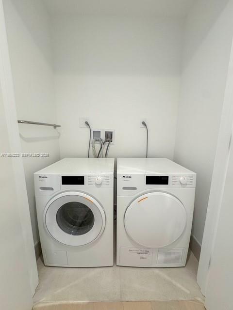 LA BAIA BAY HARBOR ISLANDS - Residential