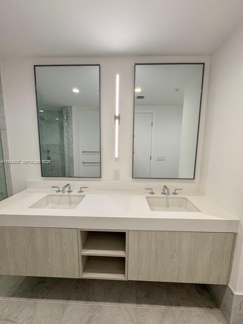 LA BAIA BAY HARBOR ISLANDS - Residential