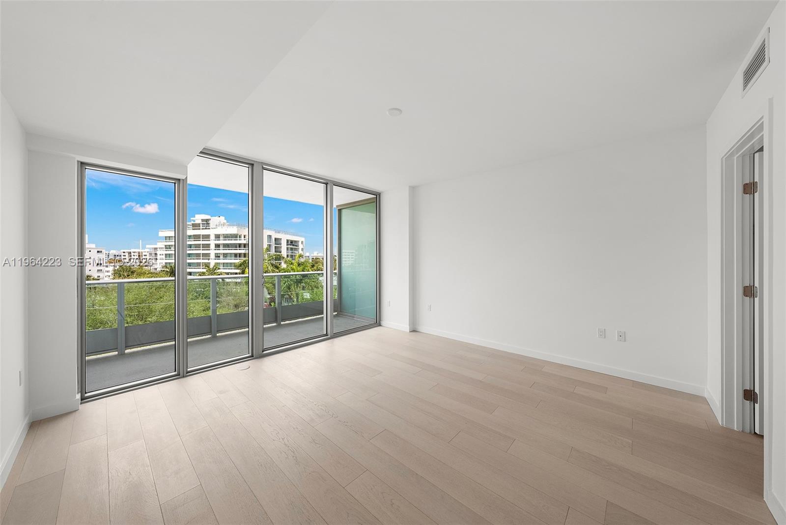 LA BAIA BAY HARBOR ISLANDS - Residential