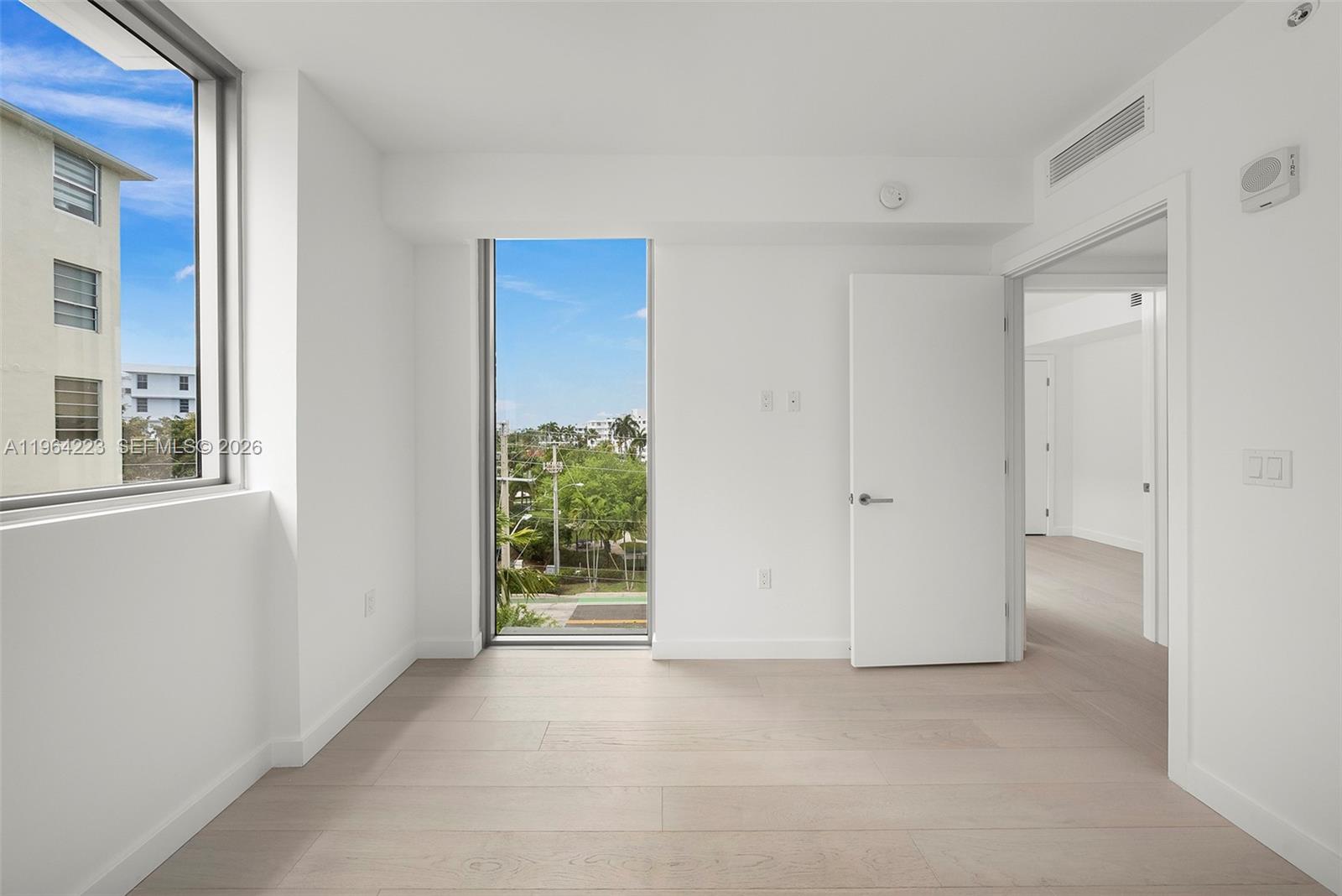 LA BAIA BAY HARBOR ISLANDS - Residential