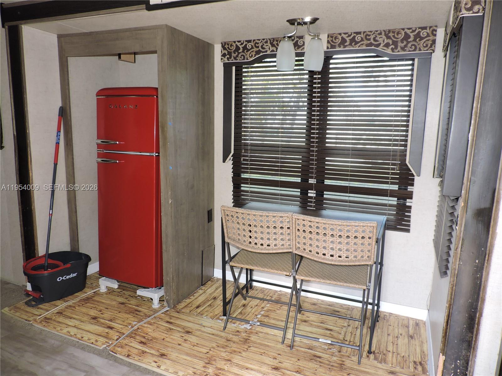 NEWPORT - Residential