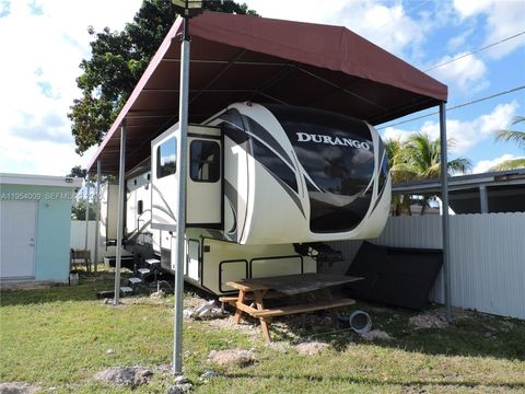 849 NW 12th St Homestead FL 33030