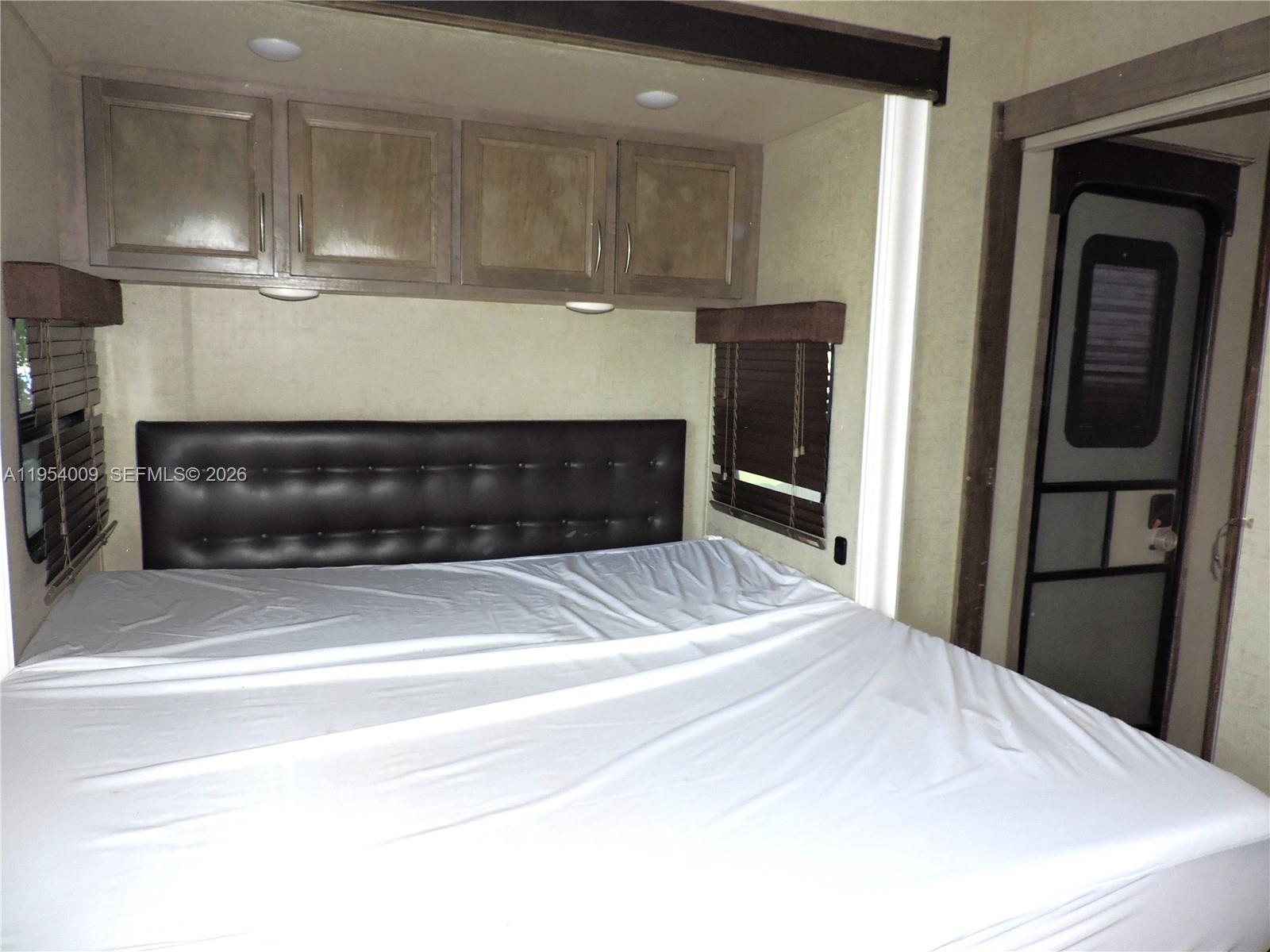 NEWPORT - Residential