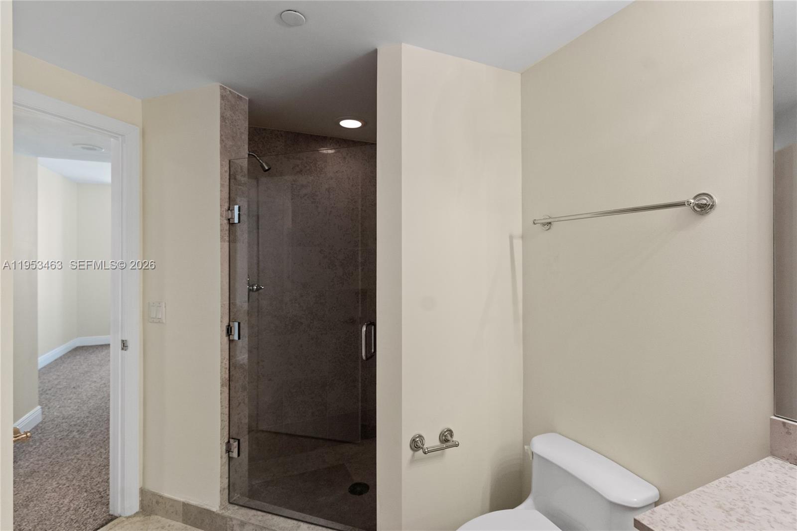 GREEN DIAMOND CONDO - Residential