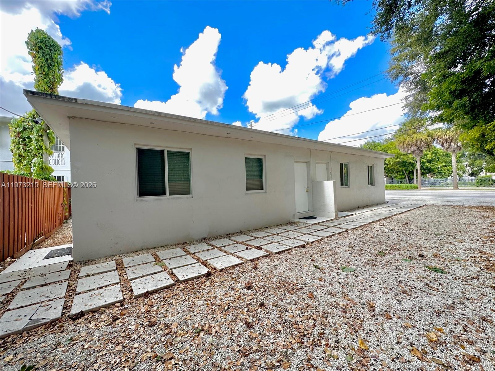ROCKMOOR PARK TRACK - Residential Lease
