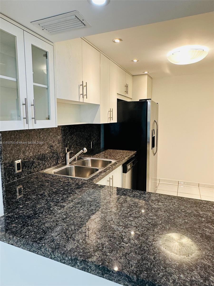 AVENTURA ELDORADO CONDO - Residential