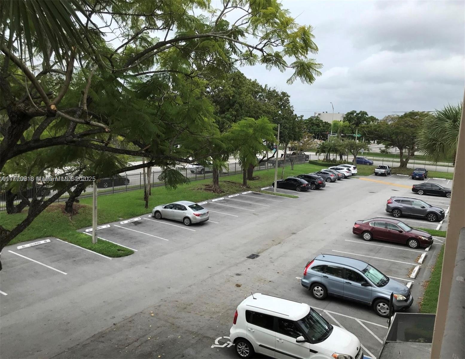 GARDENS OF KENDALL CONDO - Residential