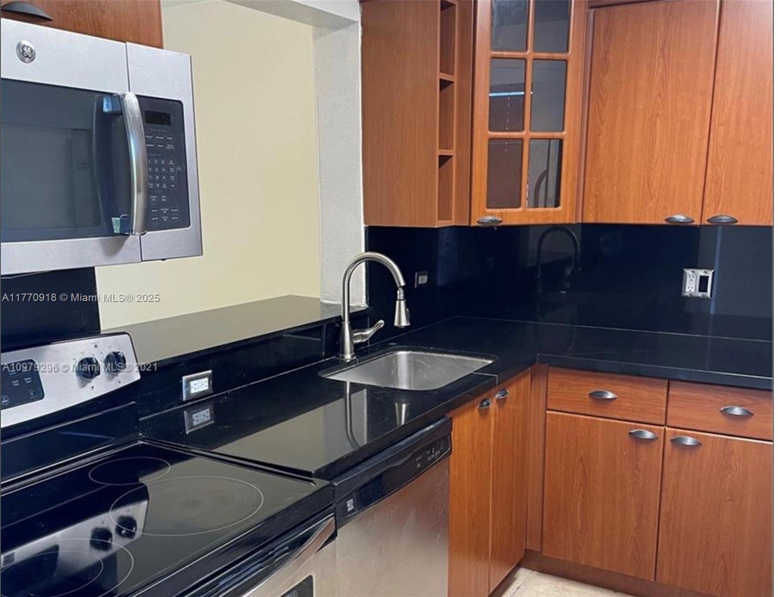 GARDENS OF KENDALL CONDO - Residential