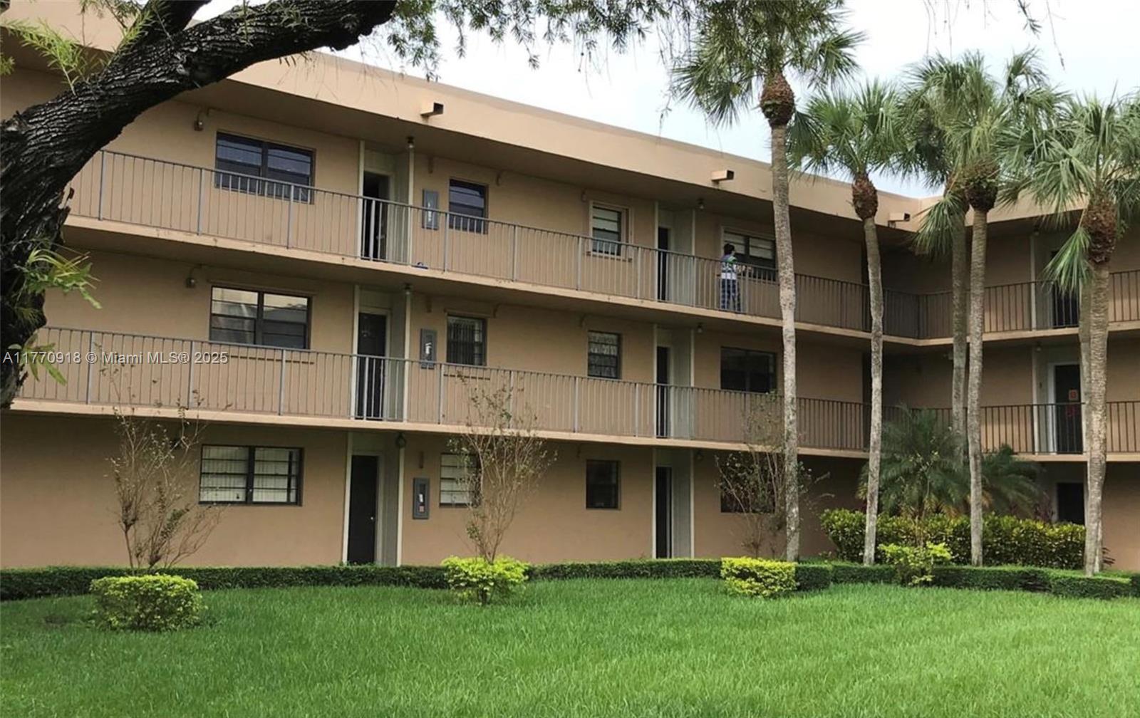 GARDENS OF KENDALL CONDO - Residential
