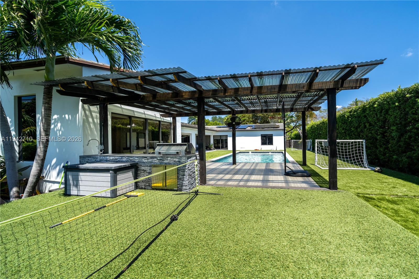 MIAMI SHORES SEC 3 - Residential