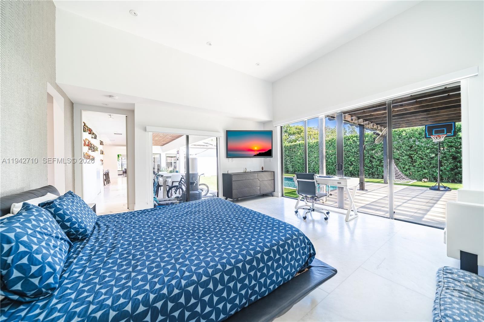 MIAMI SHORES SEC 3 - Residential