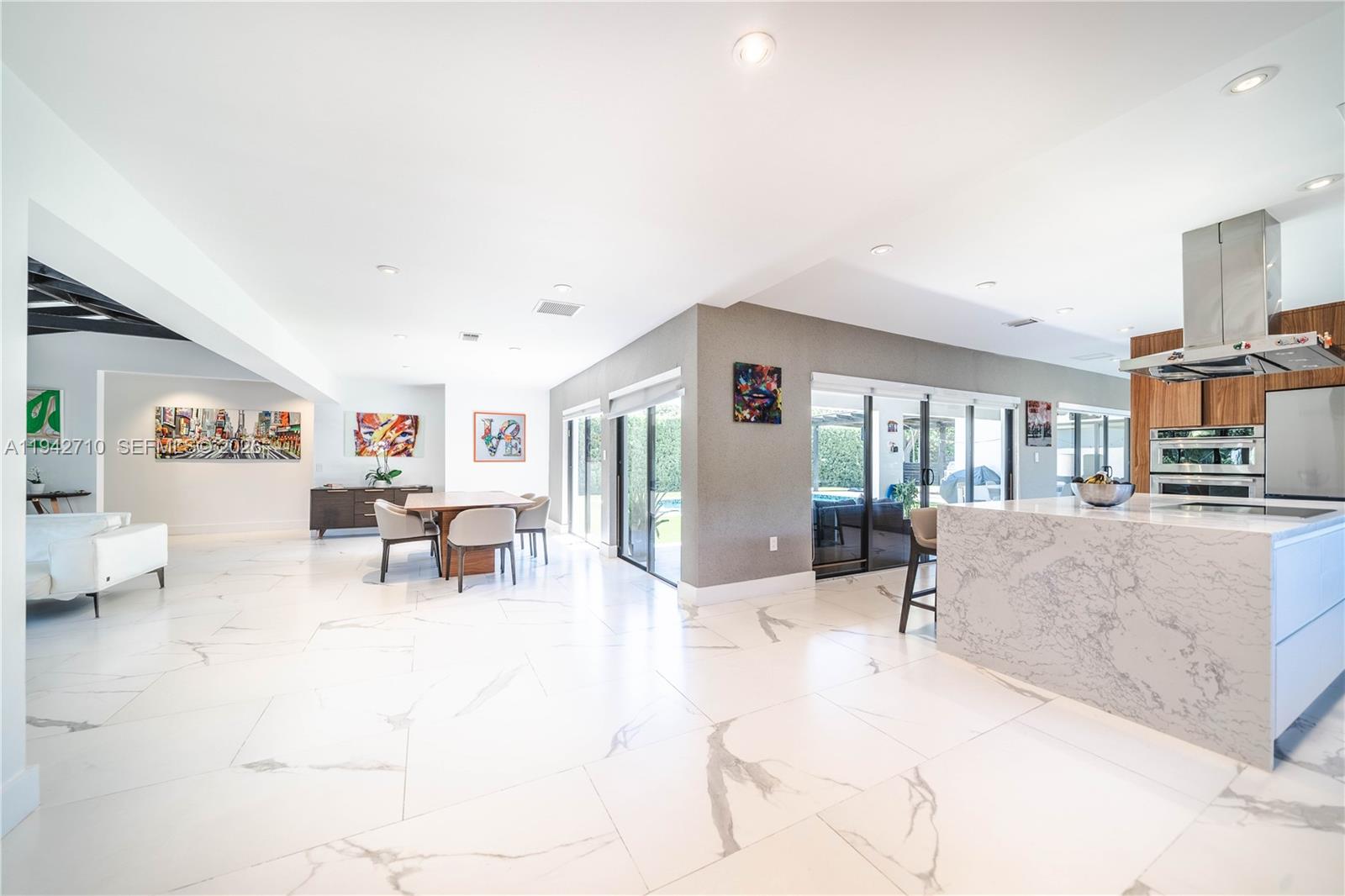 MIAMI SHORES SEC 3 - Residential