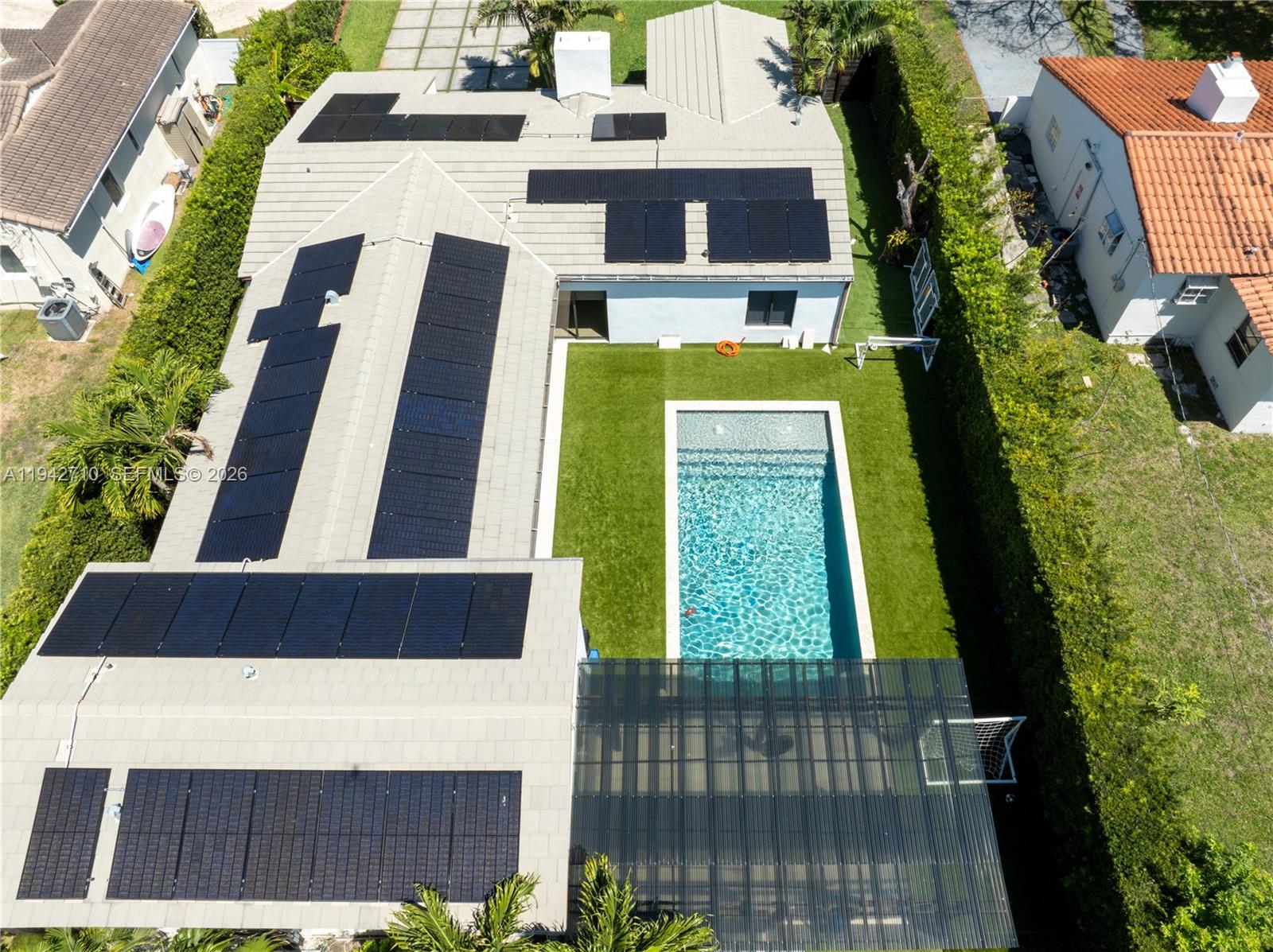 MIAMI SHORES SEC 3 - Residential