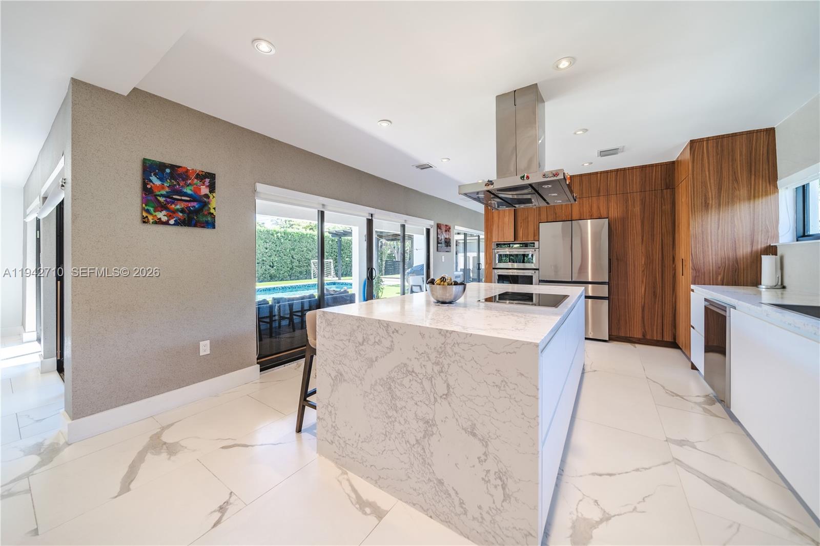 MIAMI SHORES SEC 3 - Residential