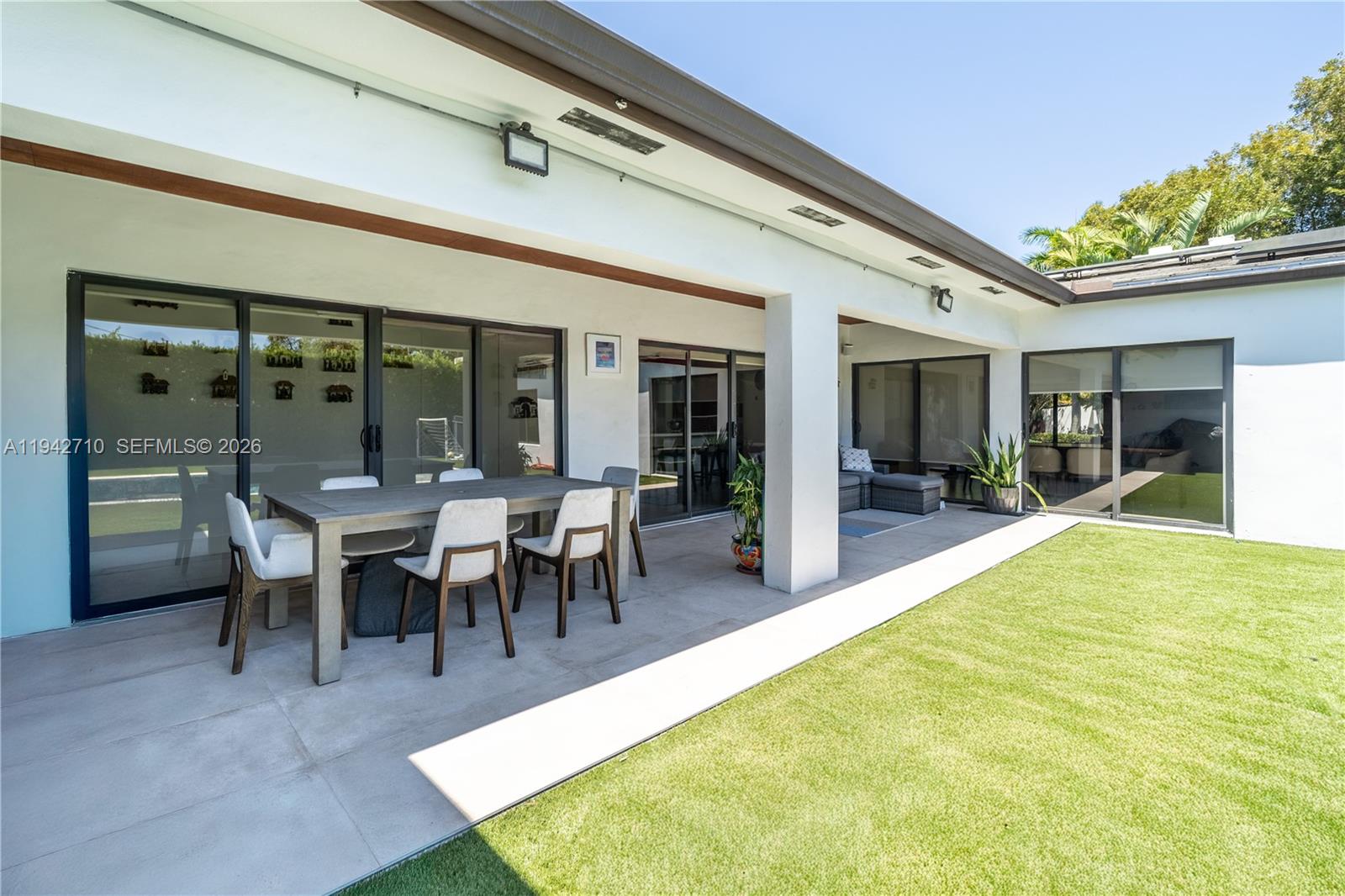 MIAMI SHORES SEC 3 - Residential