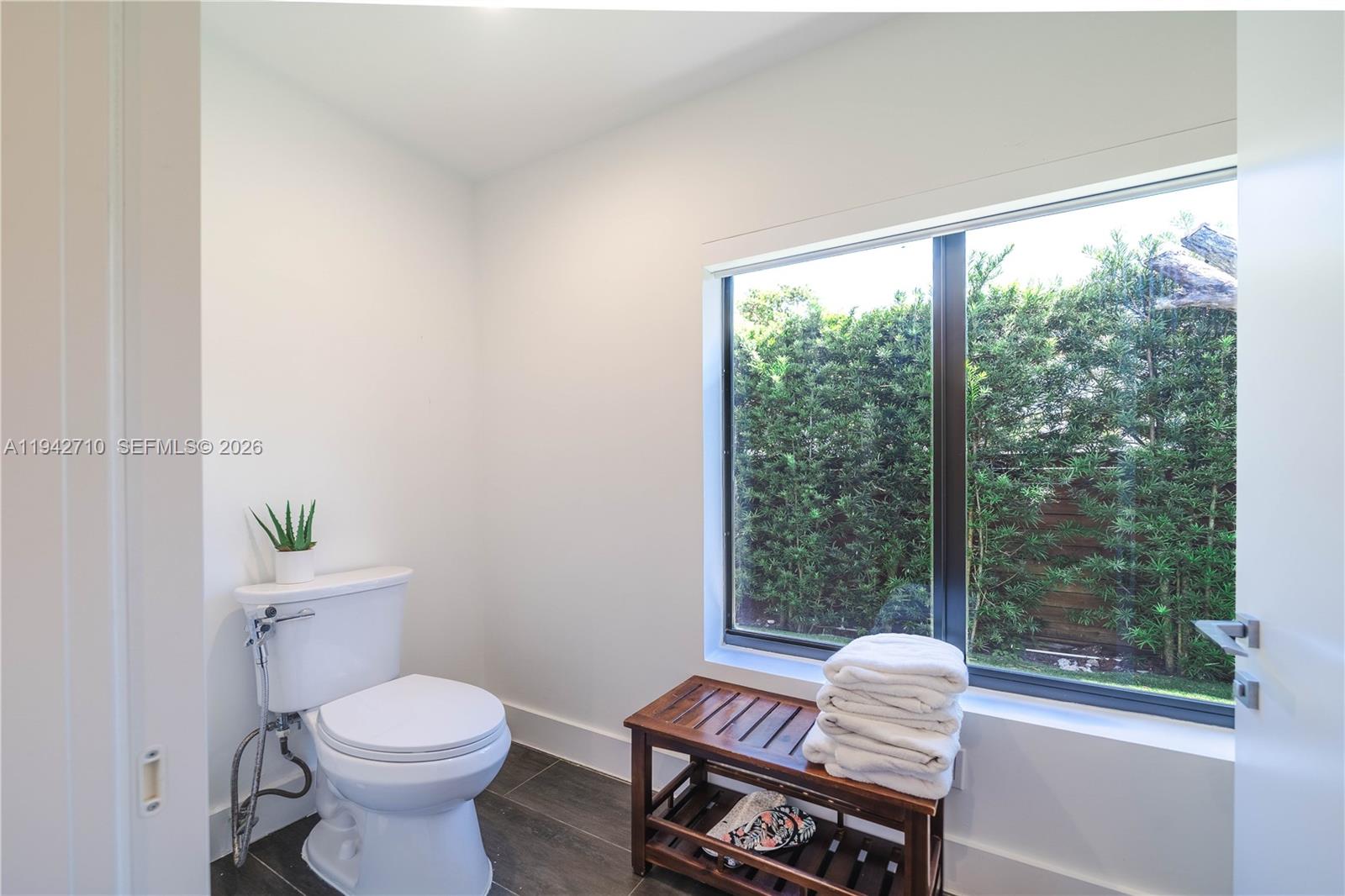 MIAMI SHORES SEC 3 - Residential