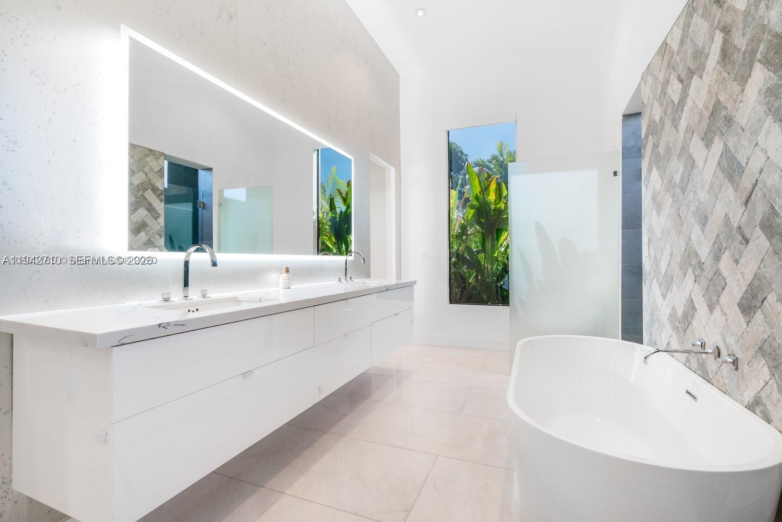 MIAMI SHORES SEC 3 - Residential