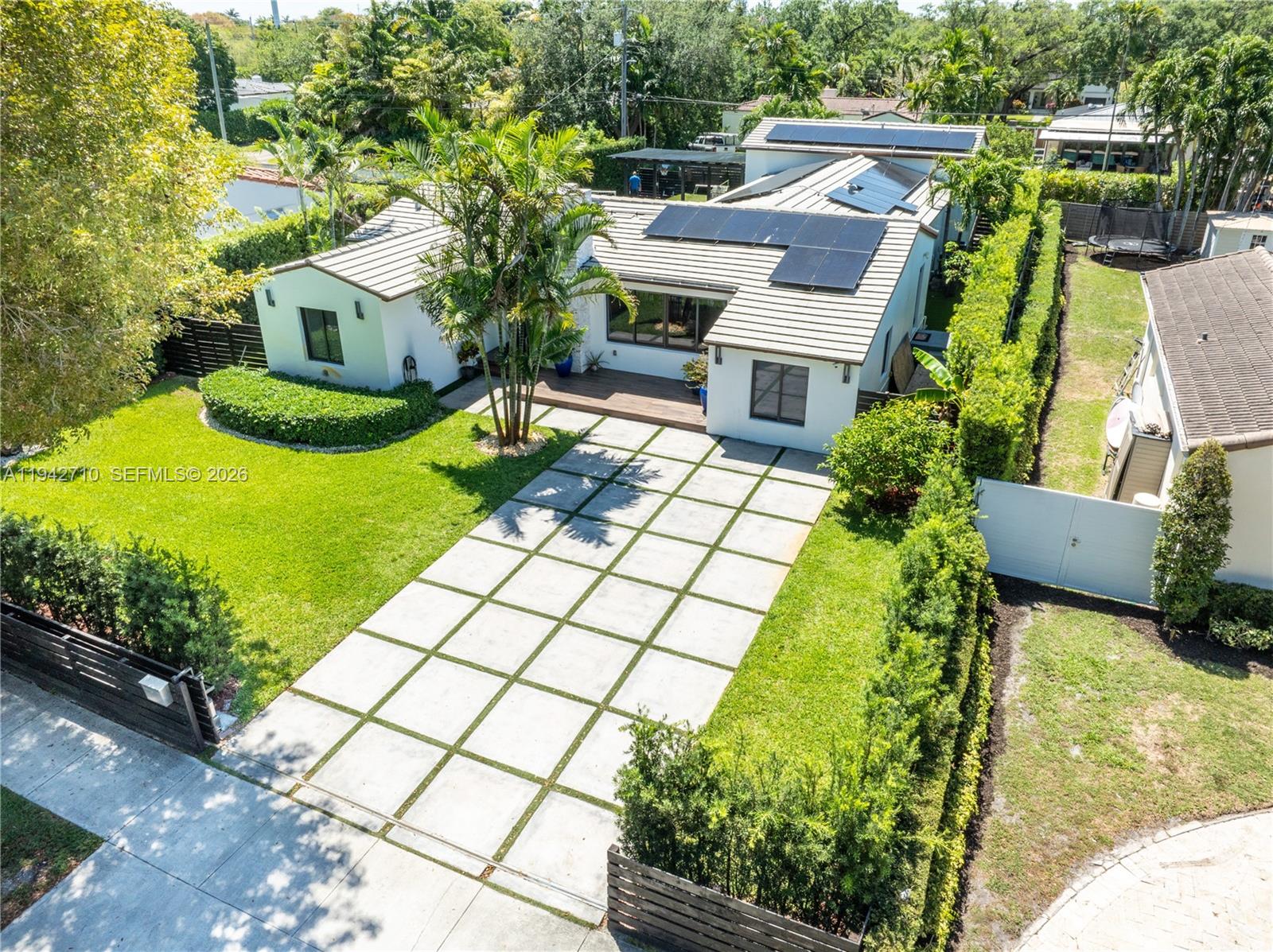 MIAMI SHORES SEC 3 - Residential