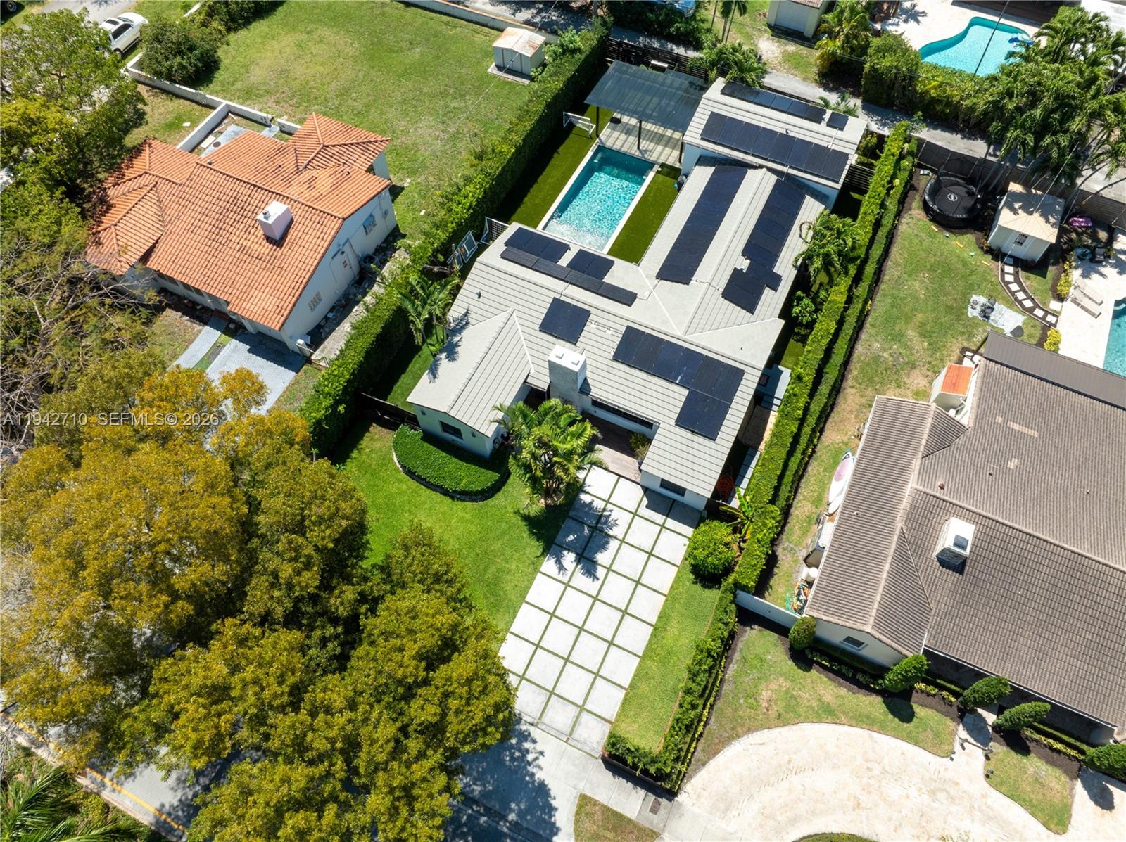 MIAMI SHORES SEC 3 - Residential