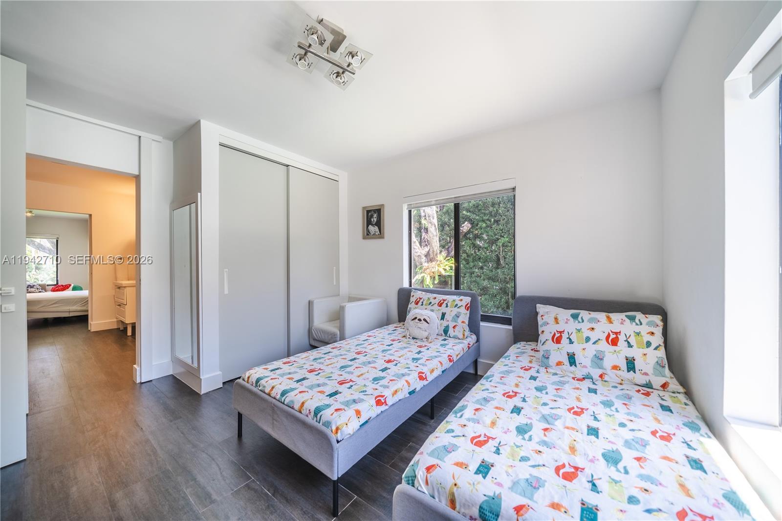 MIAMI SHORES SEC 3 - Residential