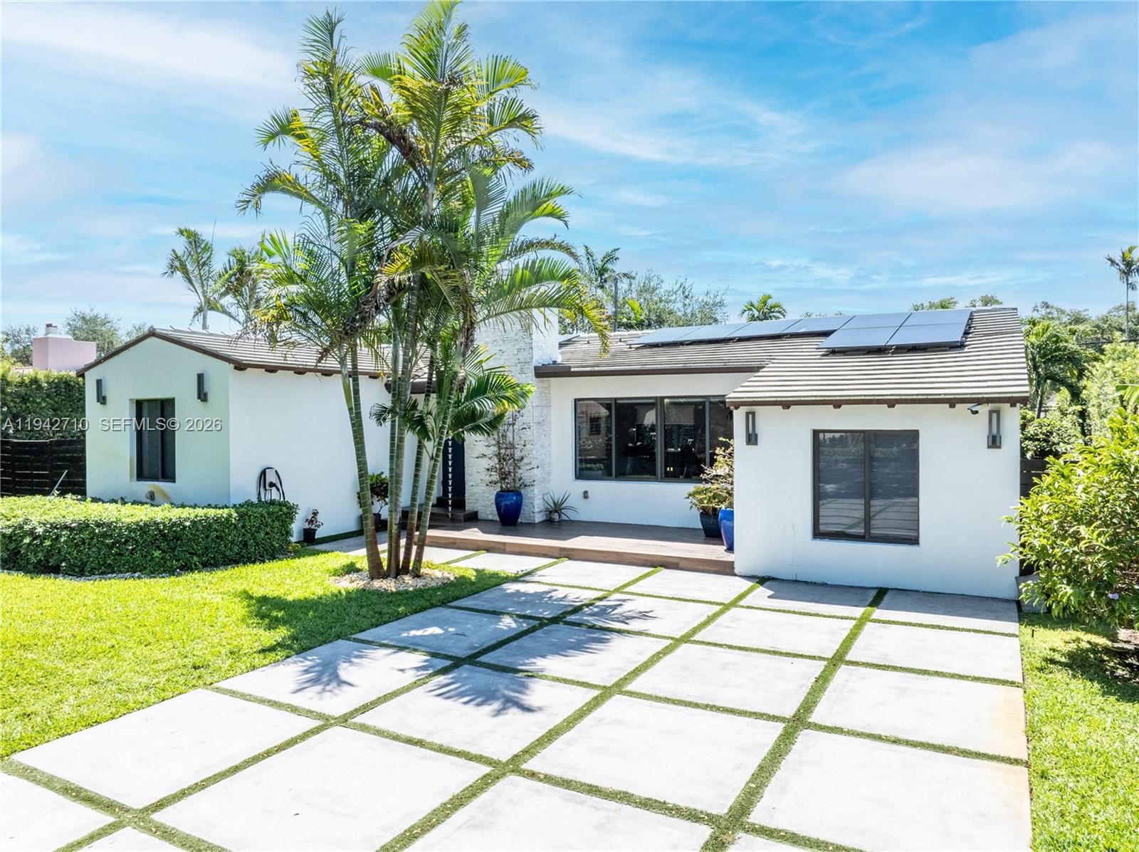 MIAMI SHORES SEC 3 - Residential