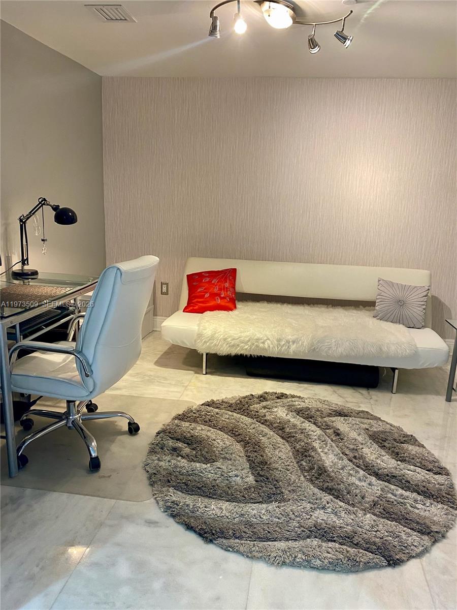 BEACH CLUB THREE CONDO - Residential