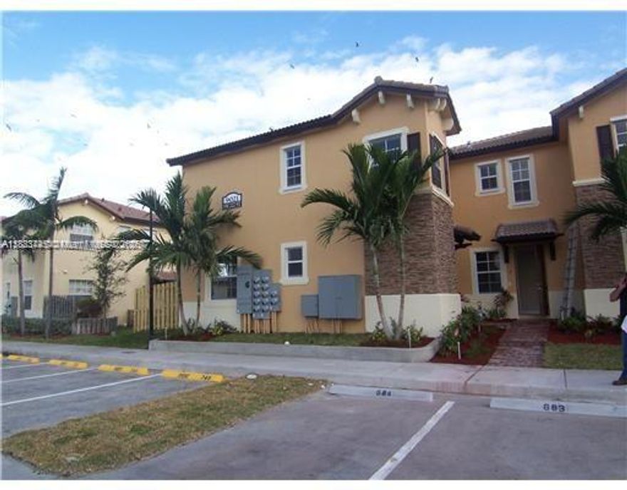 BEAUTIFUL TOWNHOME / VILLA 3 BEDROOM WITH 2 .5 FULL BATH AT THE SHORE . BEAUTIFUL LAKE VIEW 2 STORY HOME BUILT IN 2011 . ALL TILE DOWNSTAIRS .FORMAL DINING ROOM . NICE KITCHEN . TILE ON 1ST FLOOR, CARPET ON 2ND FLOOR, HUGE WALK-IN CLOSET IN MASTER BEDROOM , GATED COMMUNITY. EXCELLENT CONDITIONS AND READY TO MOVE YOU IN .