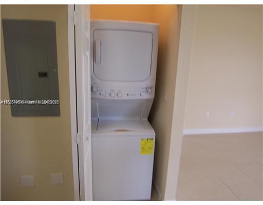 THE SHORES CONDO NO 3 - Residential Lease