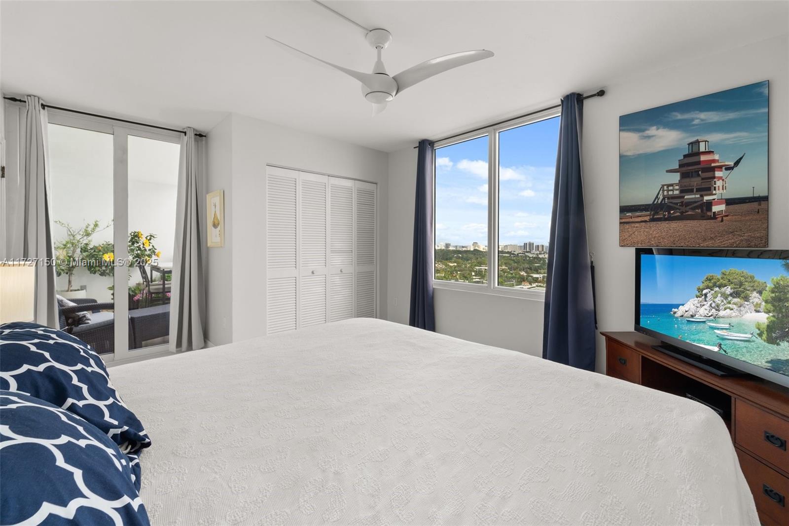 SUNSET HARBOUR NORTH COND - Residential