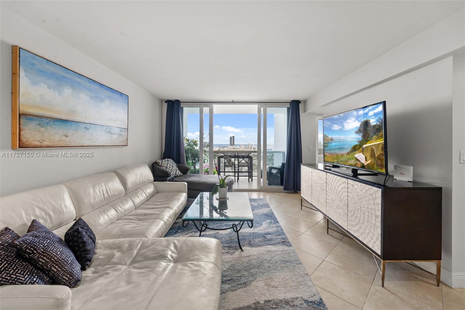 SUNSET HARBOUR NORTH COND - Residential