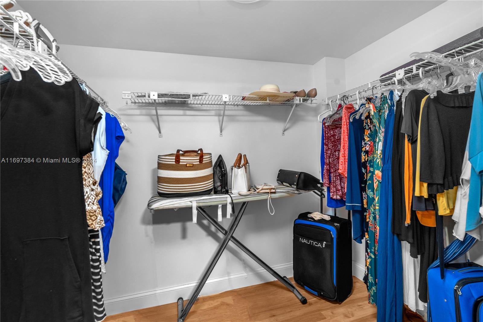 ENVOY CONDO - Residential Lease