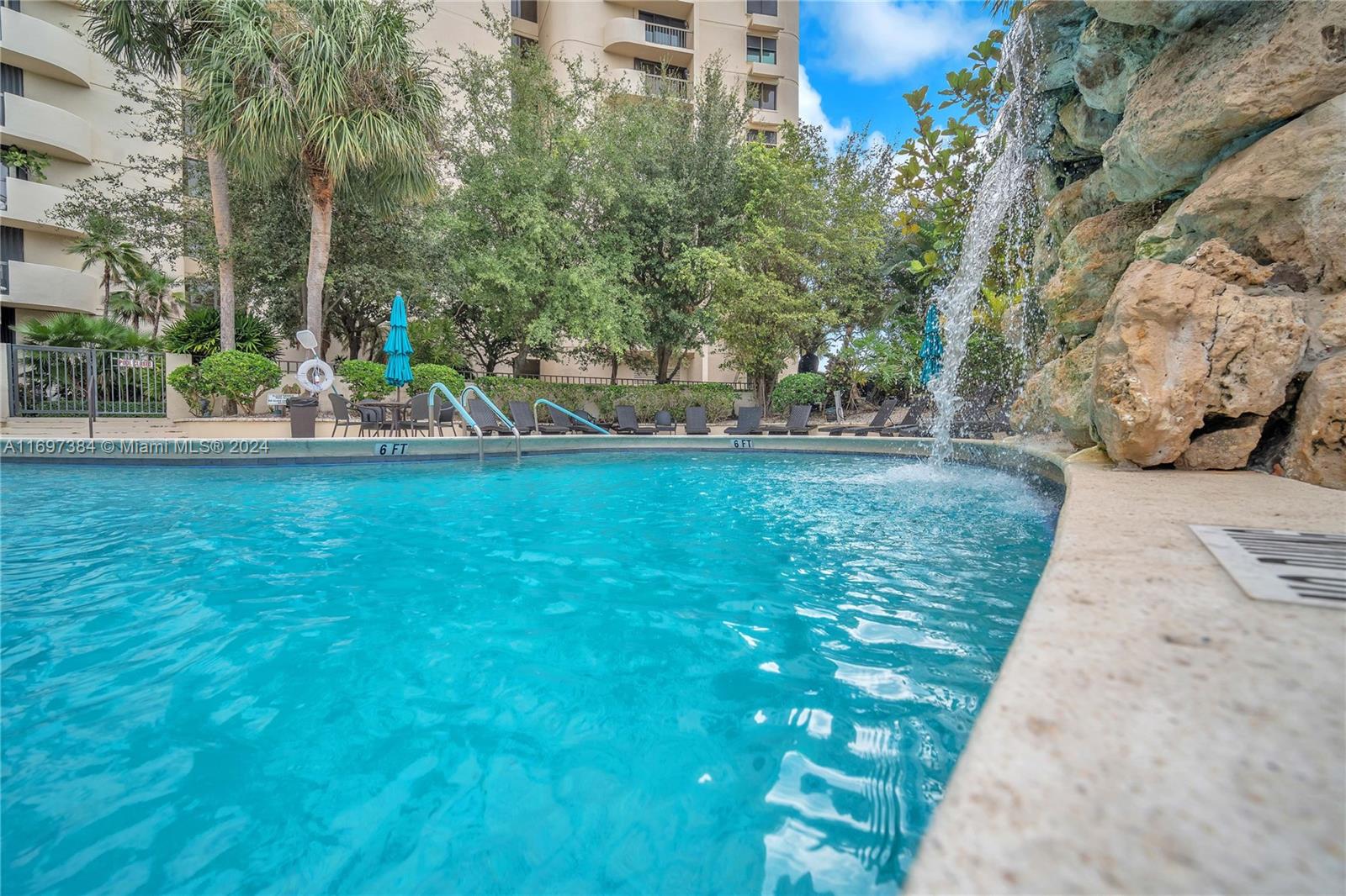 ENVOY CONDO - Residential Lease