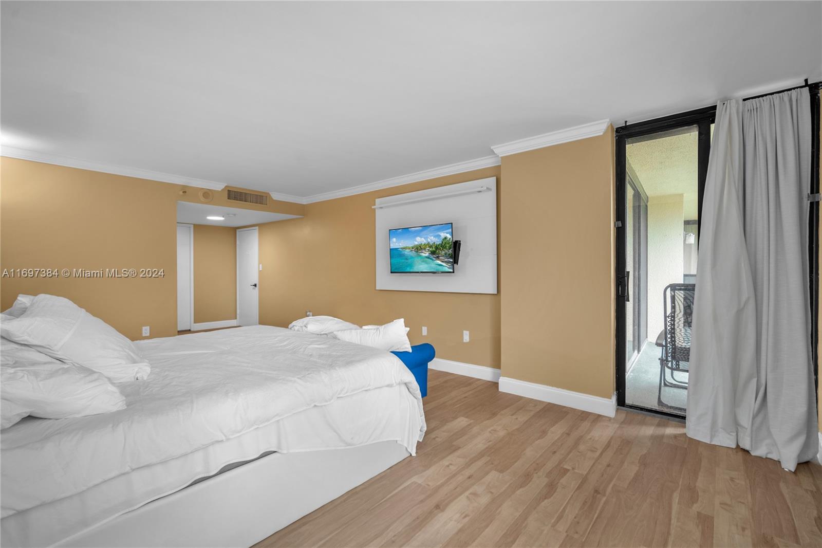ENVOY CONDO - Residential Lease